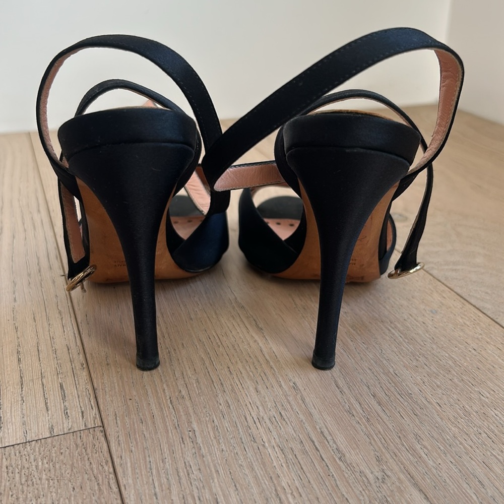 Yves Saint Laurent open toe heels - Picture 4 of 5